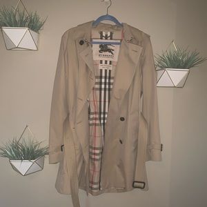 Burberry The Kensington - Mid-length Trench Coat